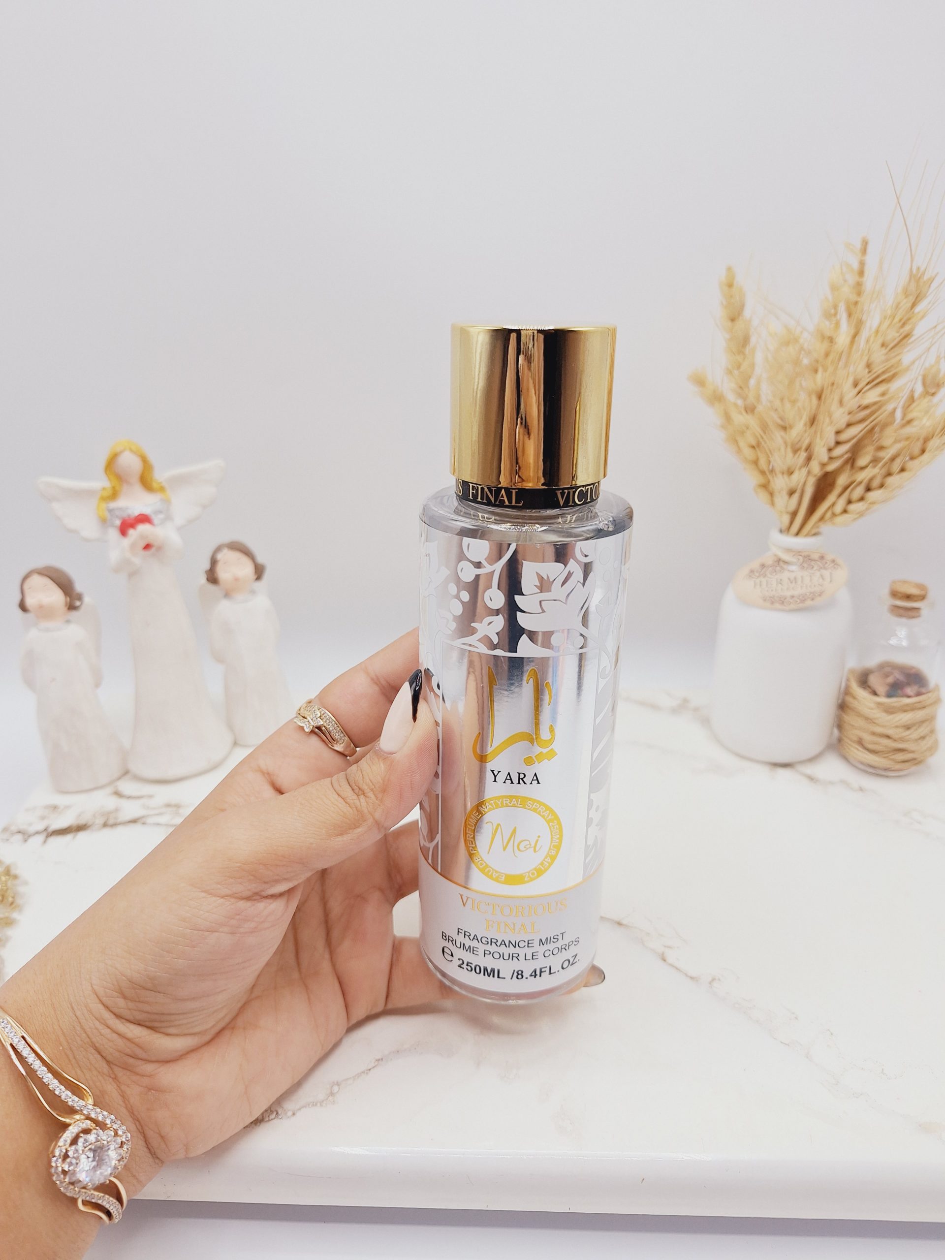 بادی اسپلش فوق العاده خوشبووو نقره ای یارا حجم 250 میل کد 4958