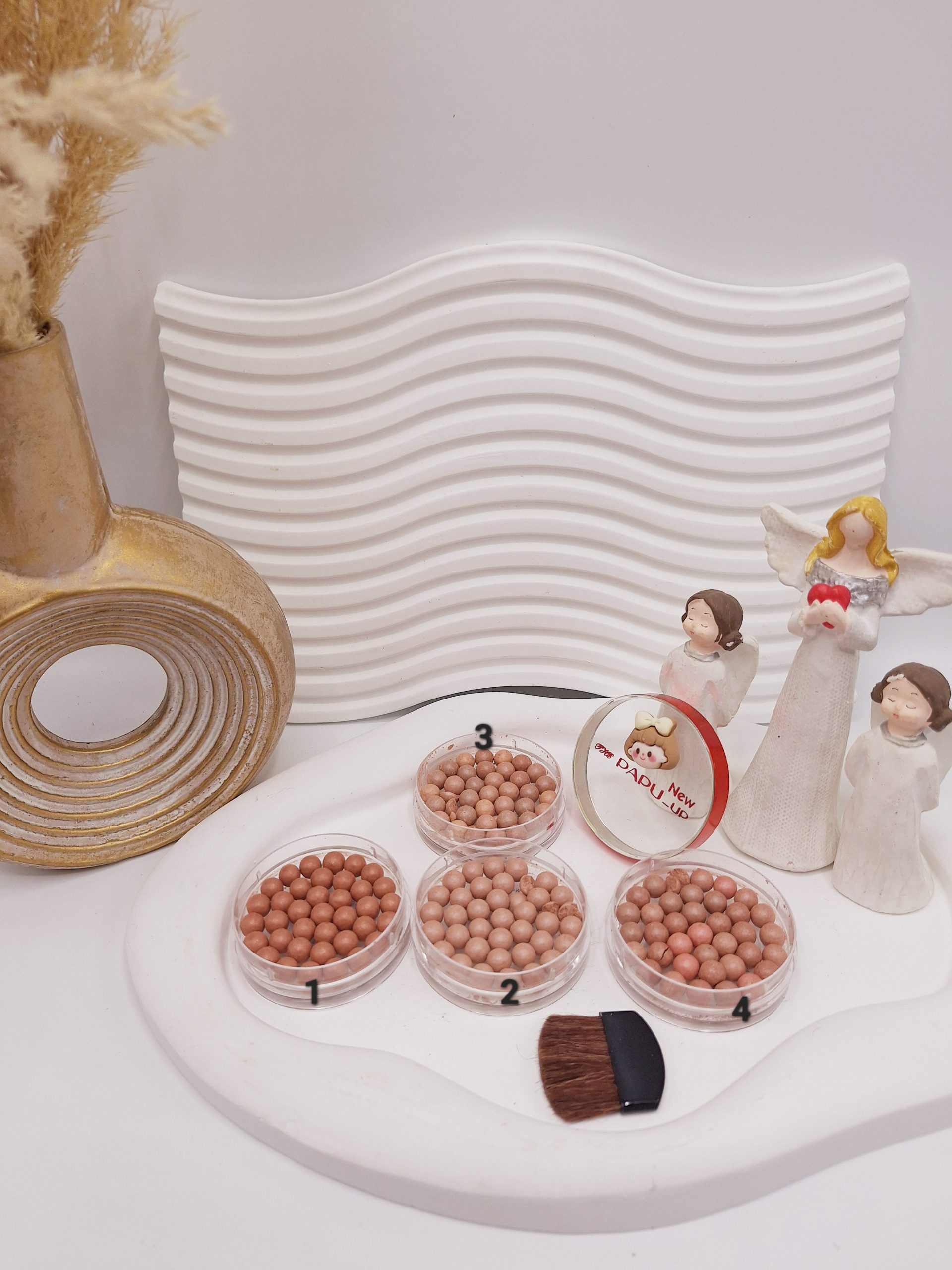 رژ گونه توپ توپی ترند طرح دختر کد 0932 رژ گونه توپ توپی ترند طرح دختر کد 0932