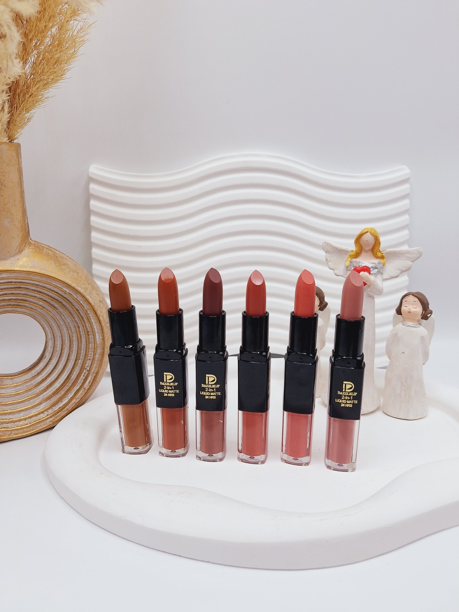 پک 6 تایی رژ جامد و مایع دو سر کد 0438 پک 6 تایی رژ جامد و مایع دو سر کد 0438