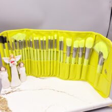 کیف براش حرفه ای 24 تیکه مخصوص میکاپ همراه با کیف مدل جدید